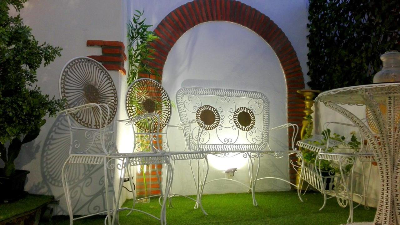 Imperio Romano Guest House Беха Екстериор снимка